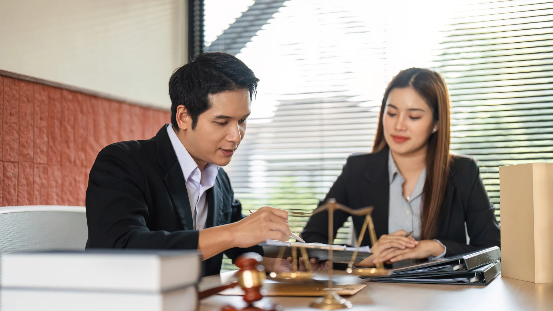 Legal Status Management (3)